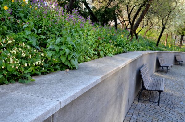 Cost of Concrete Retaining Wall Service in Monroe