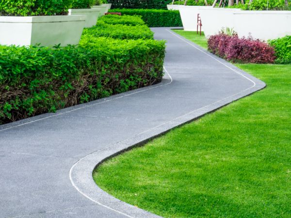 Cost of Walkway Curb Installation in Monroe
