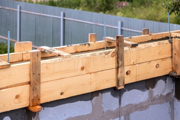 Cost of Poured Wall Construction in Monroe