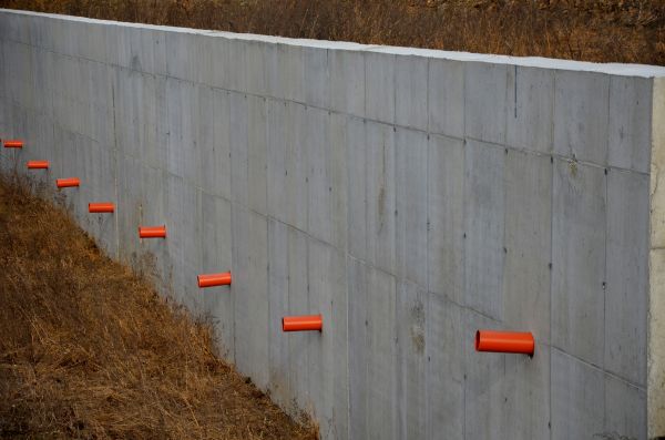 Cost of Concrete Wall Installation in Monroe
