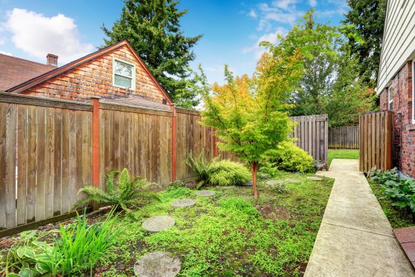 Cost of Backyard Walkway Construction in Monroe